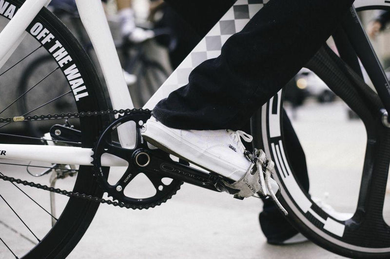 LEADER BIKE x VANS 明日発売！