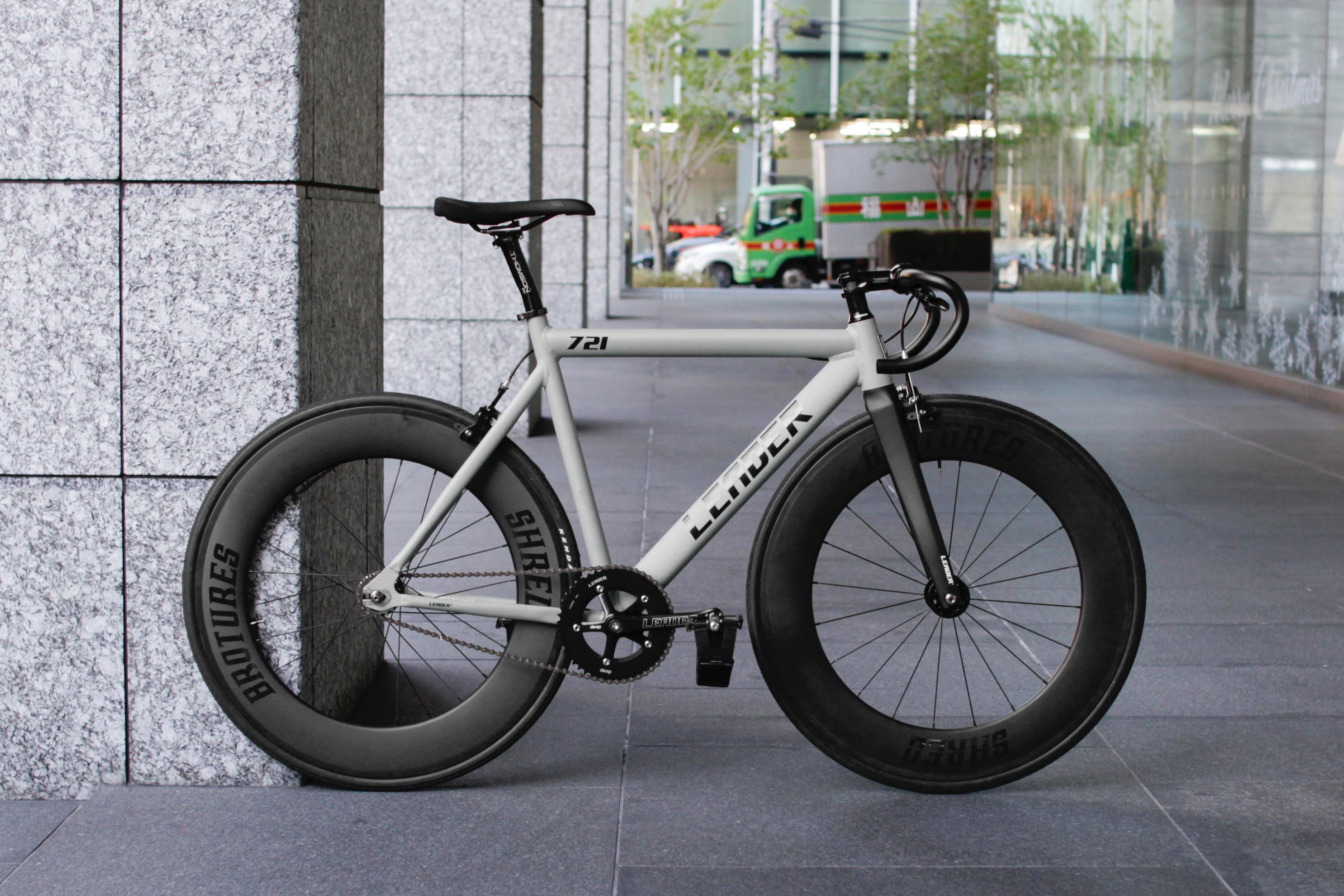 いま改めて選びたい、最後の721TR。 | ブローチャーズ - BROTURES