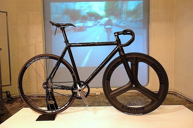 ”RENOVATIO CUSTOM BIKE