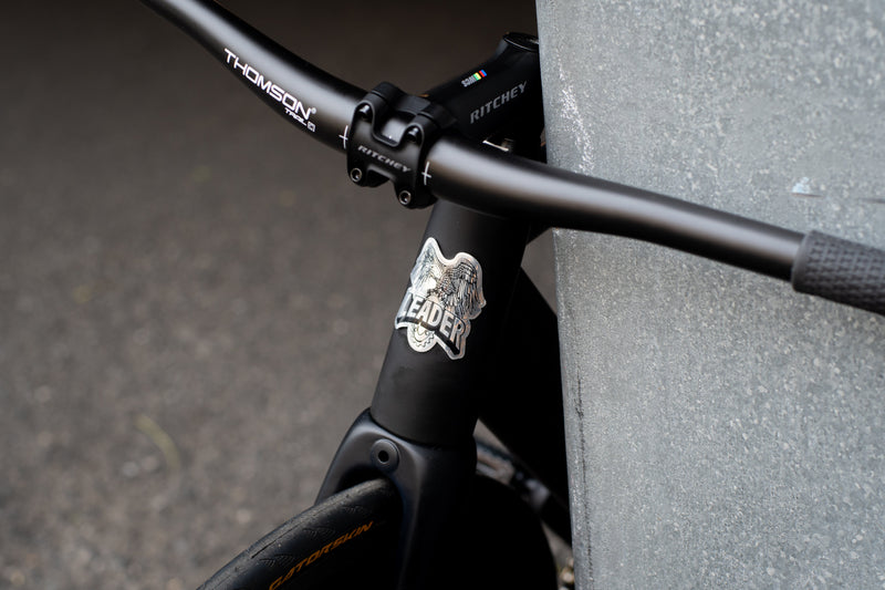 消えない存在感。LEADER 735TRが今なお支持される理由。