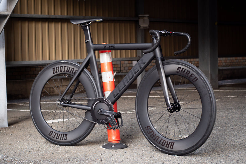 控えめに乗りたい人には向かない。