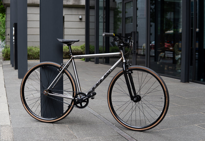 DURCUS ONE STYLINに待望のRAWカラーが登場！カスタムもご紹介！