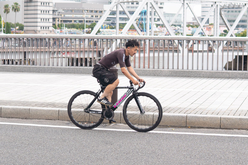 片道40km。ロードではなくピストバイクで通勤するワケ。