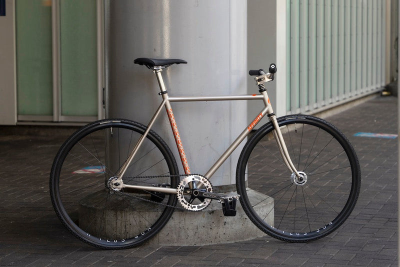 競輪の伝統を、ニューヨークのストリートに。