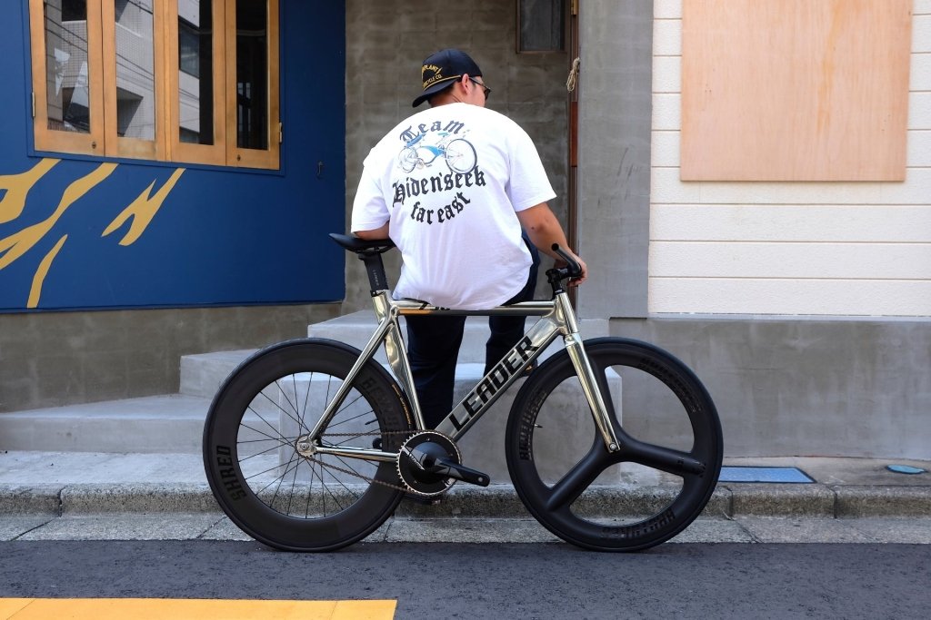 黒色 ピストバイク　ライダースカフェ原宿購入 riderzcafe_harajyuku ライダーズカフェ原宿店 夜の原宿キャット