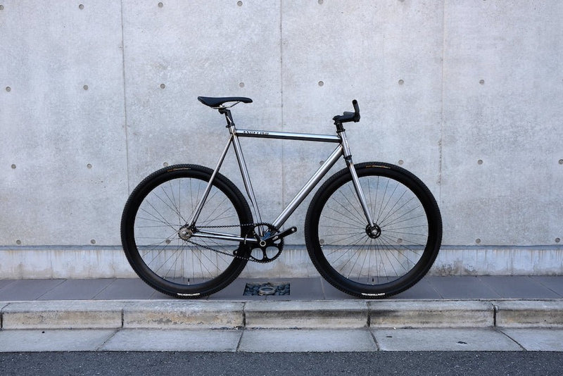 LEADER®︎唯一のクロモリフレームをお忘れなく