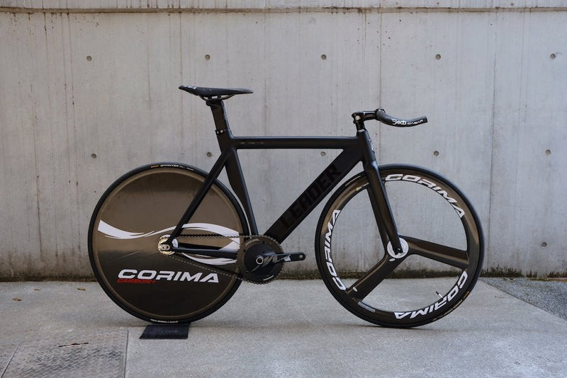 CORIMA カーボンディスクホイールあります。