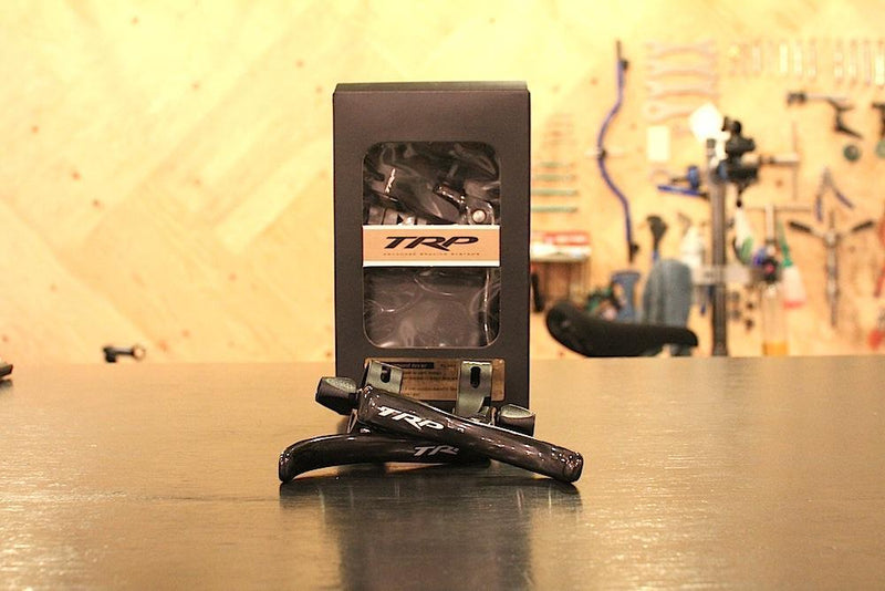 カーボンのブレーキレバーいかかでしょう！！