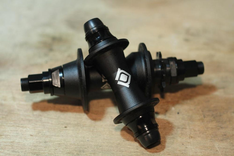 resist contact cassette hub 入荷