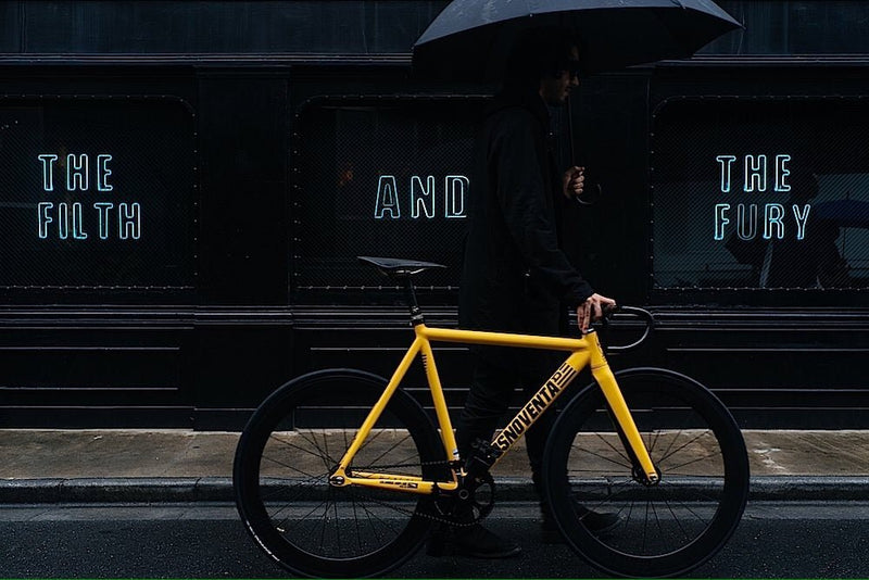 DOSNOVENTA bumblebee yellow will be in stock.