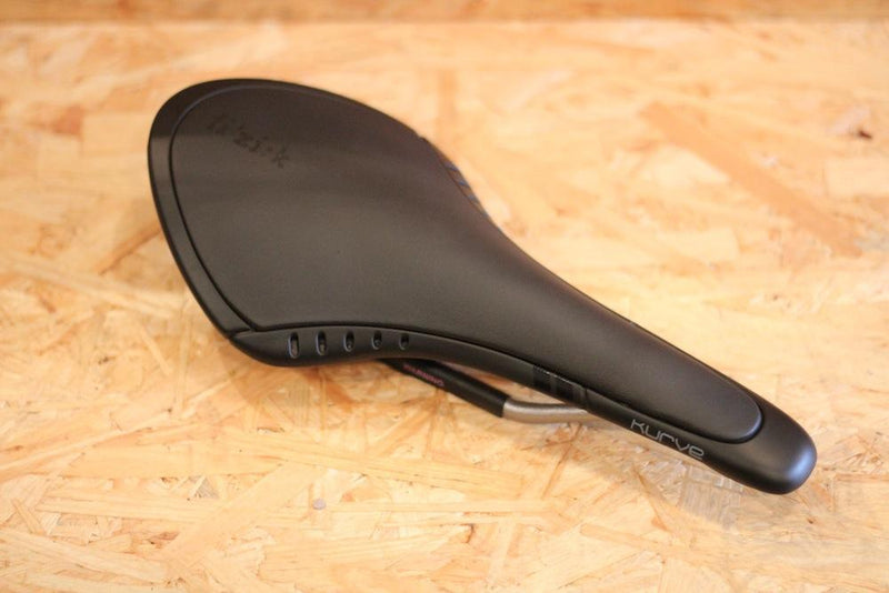 FIZIK KURVE IN STOCK !