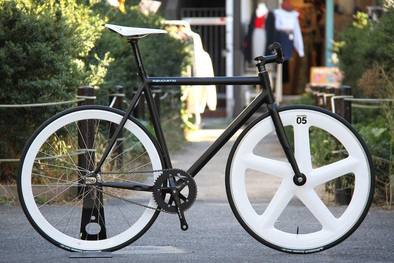 RENOVATIO CUSTOM BIKE