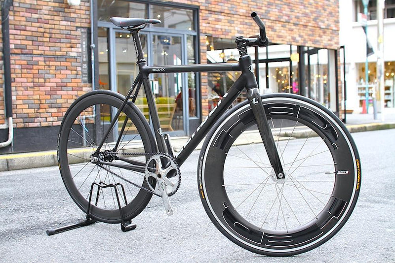 風を切るように走る！ SPEED RUNNER 