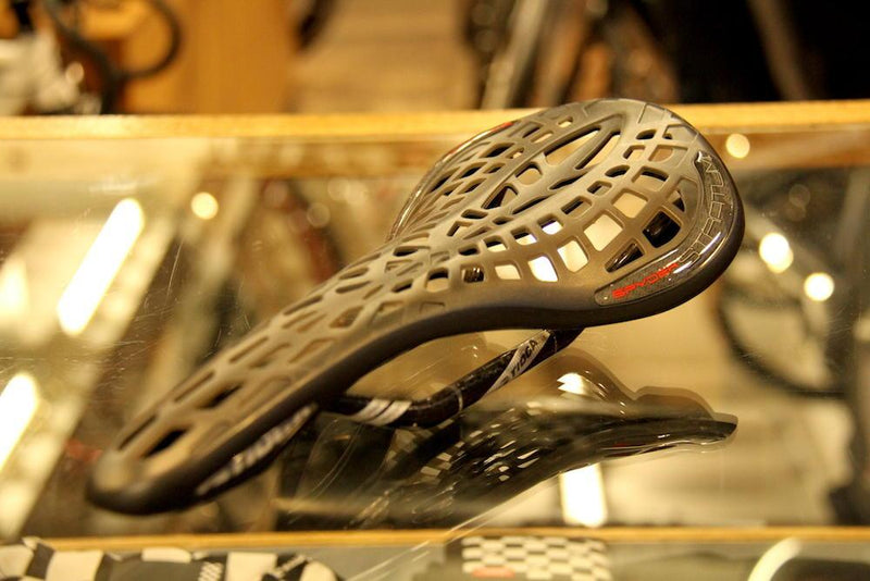 Spyder Stratum Full Carbon Rail入荷