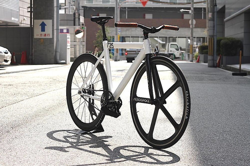 LEADER BIKES 725TR WHITE STAFF BIKE !!!