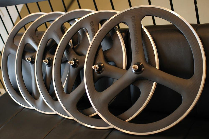 BLB Notorious 03＆05 clincher carbon wheel