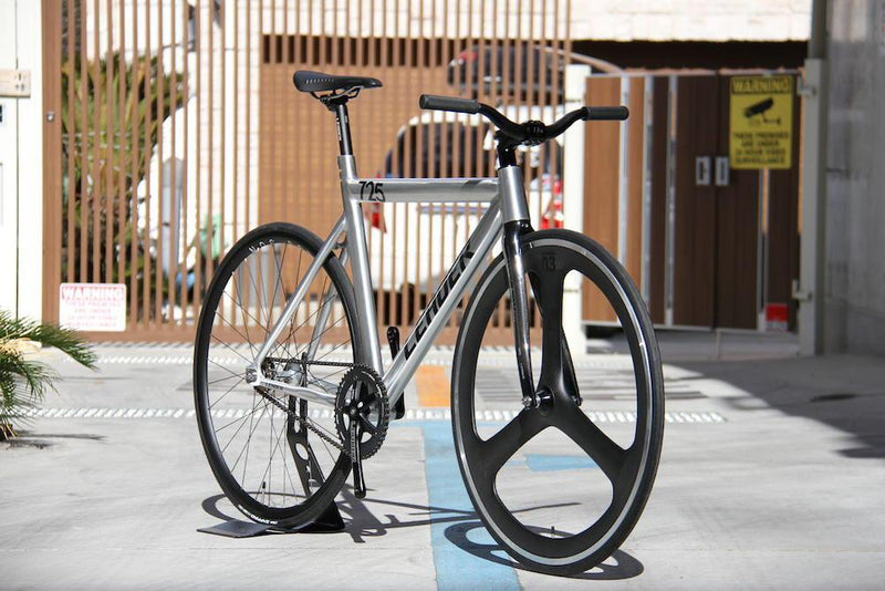 725TR SCRATCHED POLISH CUSTOM