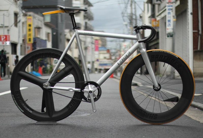 LEADER BIKES KAGERO CUSTOM w/ASS SAVER.