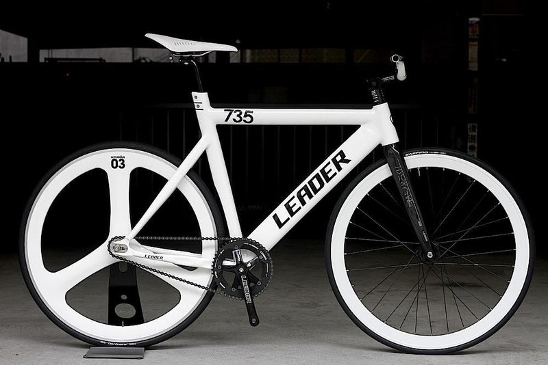 This time,custom mainly white.