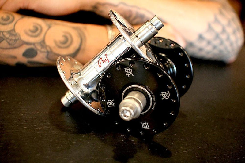 BROTURES x Philwood Street limited TRACK HUB 