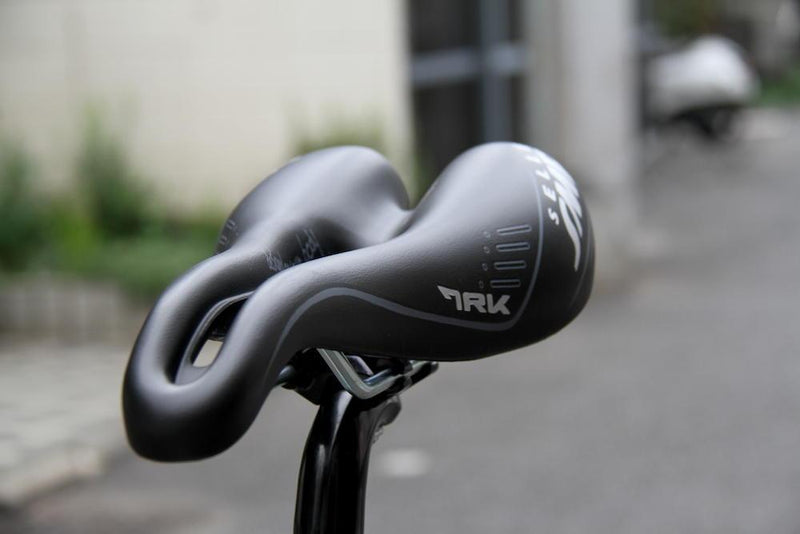 お尻の痛みでお悩みの方！SELLE SMP TRK入荷！