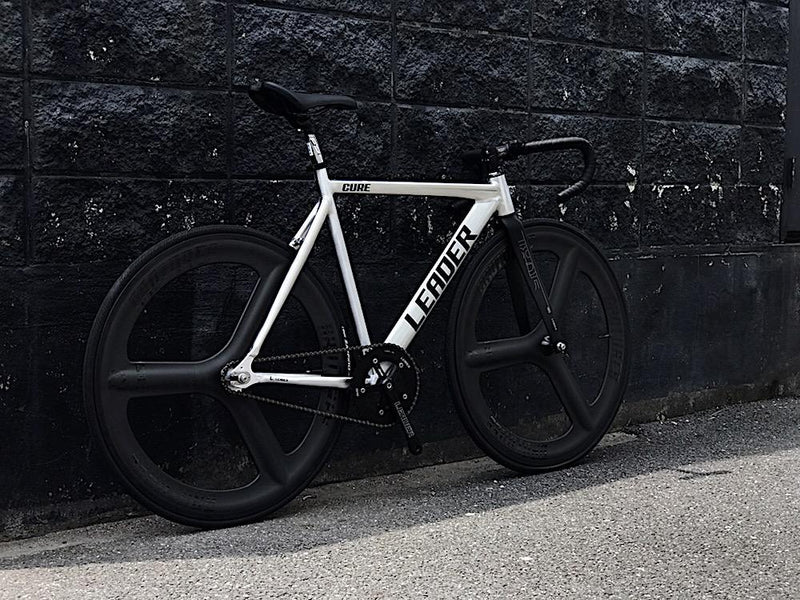 10万円で手に入るLEADER BIKES 2017年限定カラーをご紹介。
