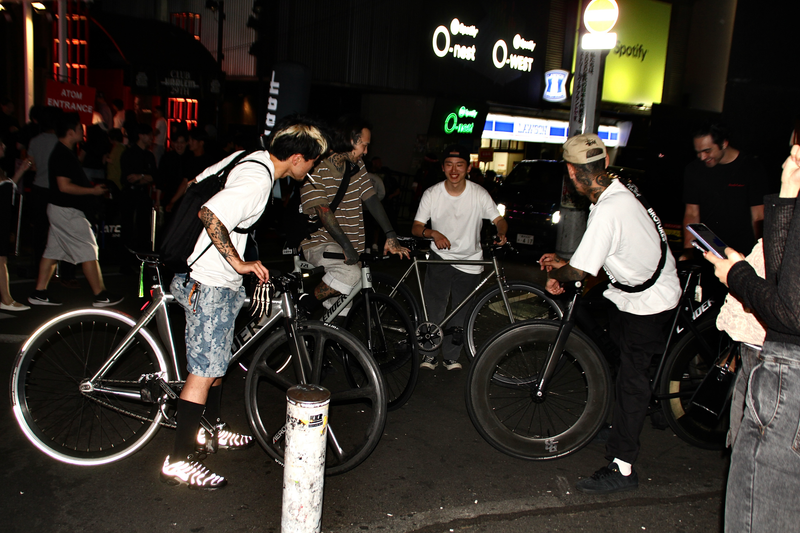 夜の街を遊び尽くすならピストバイクという選択肢