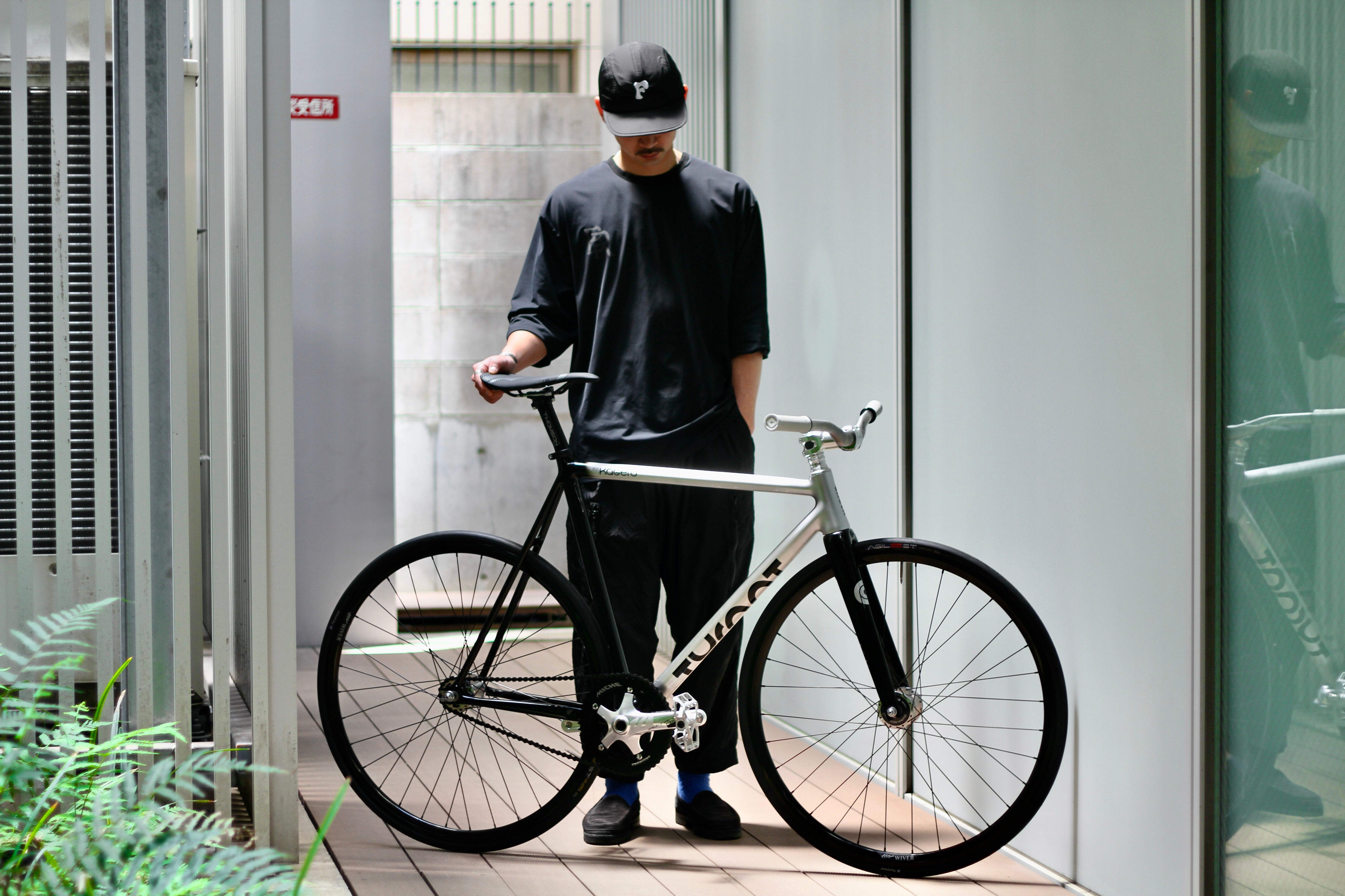 FLAGSHIP - BROTURES OSAKA | ブローチャーズ - BROTURES ONLINE