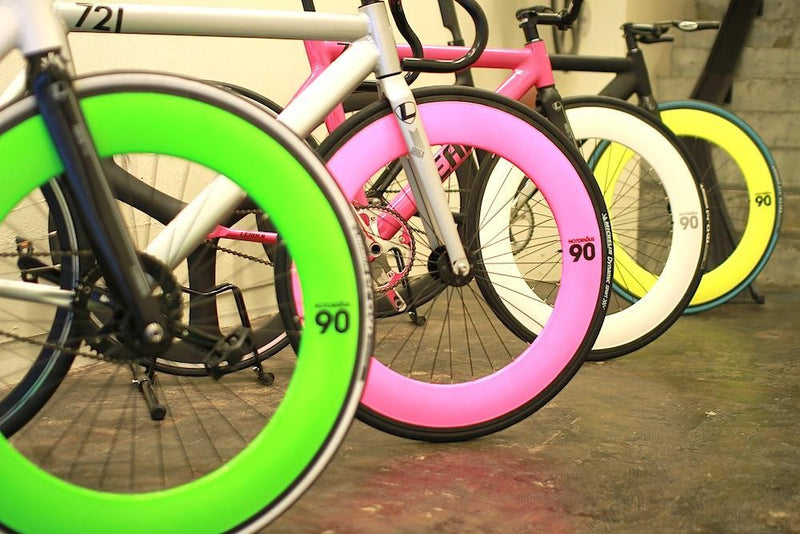 カラフルな自転車にしてみませんか？