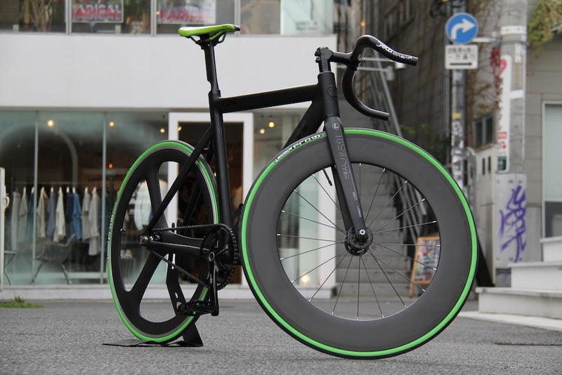 入荷間近！！LEADER 735TR