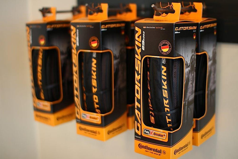 Continental GATORSKIN 23C.
