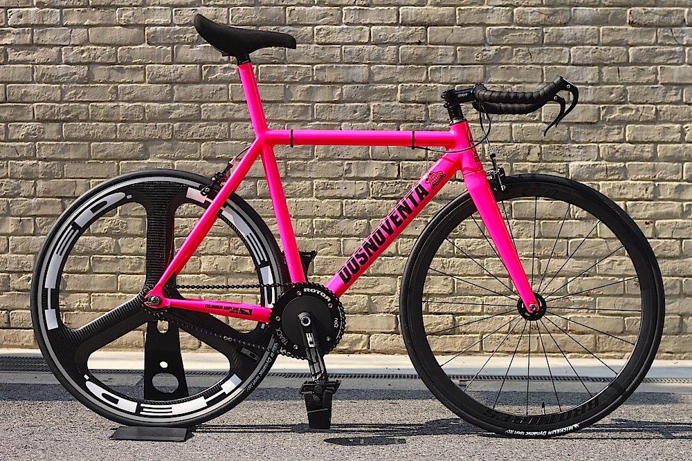 自転車本体 DOSNOVENTA HUSTON NEON PINK DOSNOVENTA HOUSTON 幻のピンク、組み上げました。 | ブロー