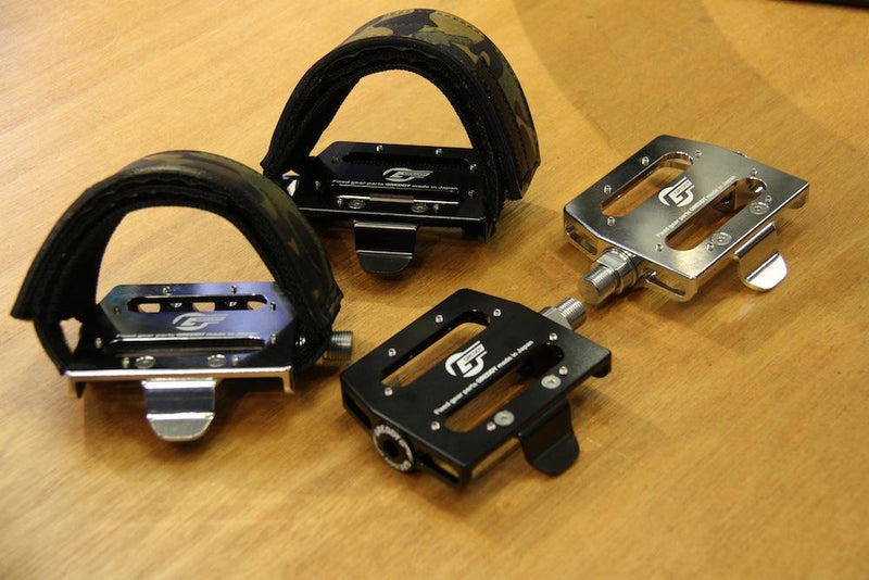 GREDDYPEDAL × BROTURES ORIGINAL LETHERSTRAP