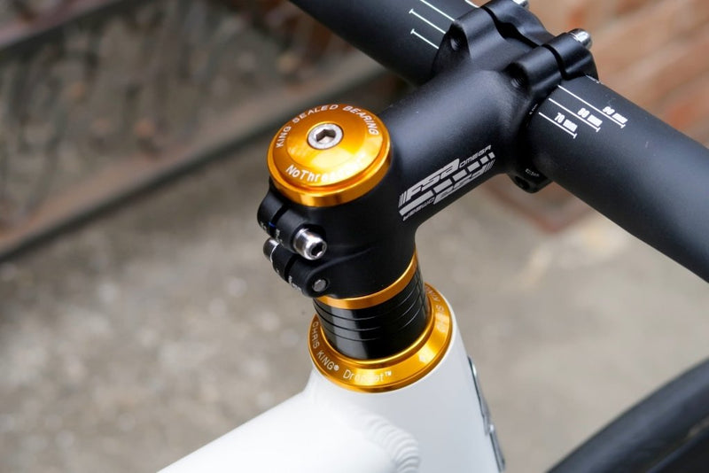 差し色の綺麗な入れ方。