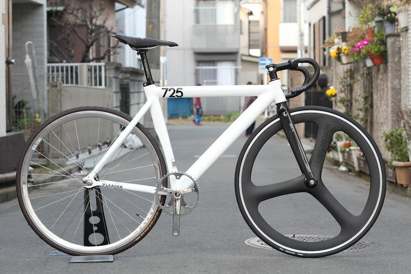 How do you custom a Fixed Gear??