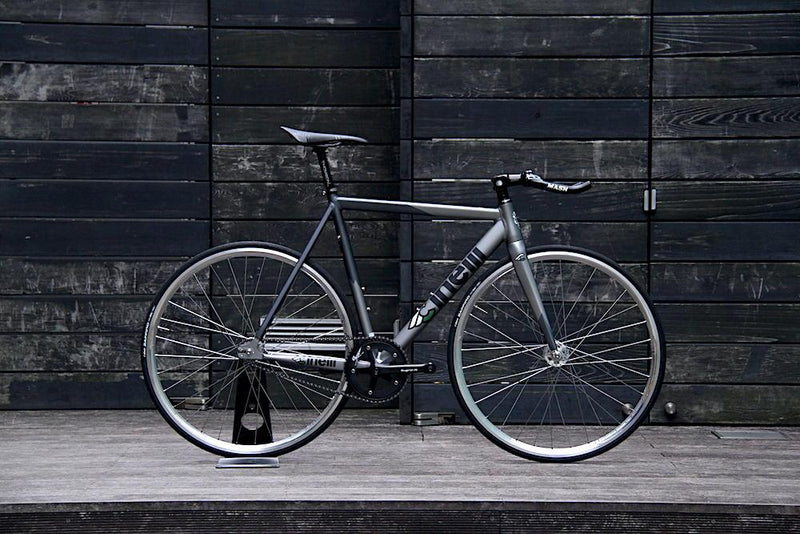 生産終了のCINELLI MASH BOLTも残りわずか。
