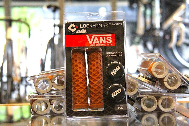 ODI vans waffle lock-on grip 入荷！！