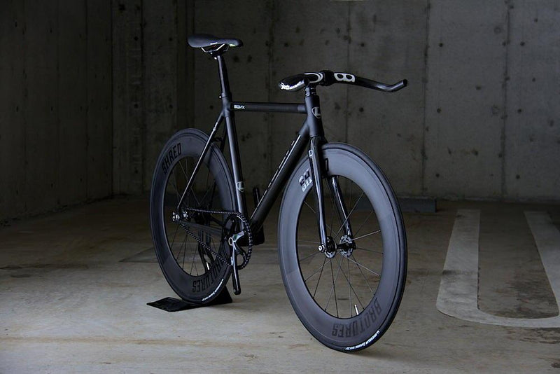 CUSTOMER’S BIKE PICK!! “EQNX”