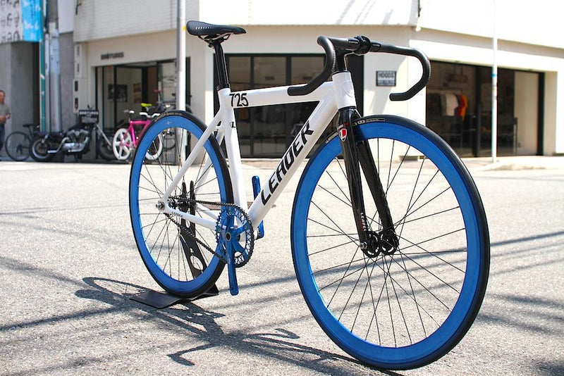 リーズナブルに、夏らしい一台を！