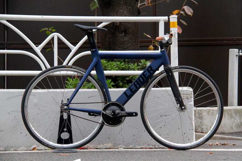 735TR「MATTE DARK NAVY」残り数台です。