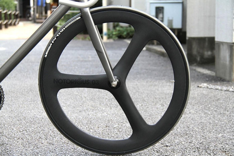 Notorious 03&05 入荷！！