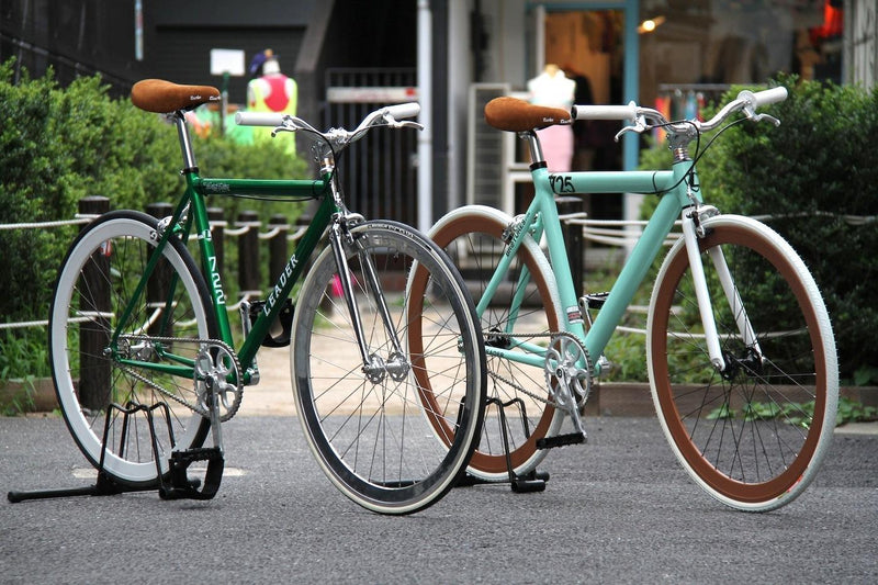 Couple Leader Bike