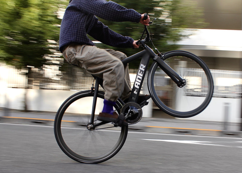 HOOKUP BARが教えてくれるピストバイクの新たな楽しみ方