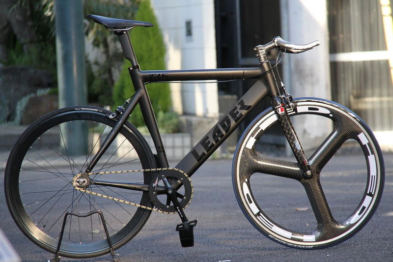 LEADER 735TR × HED3