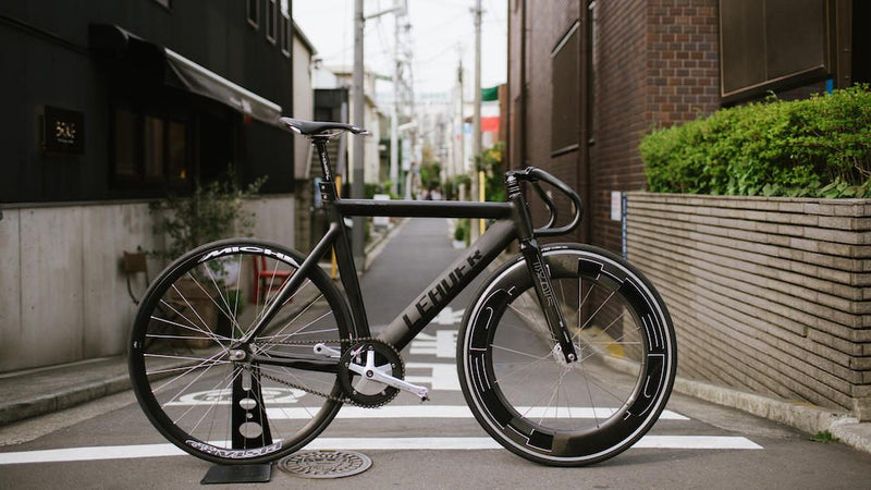 カッコいい大人はピストバイクで自転車通勤！！