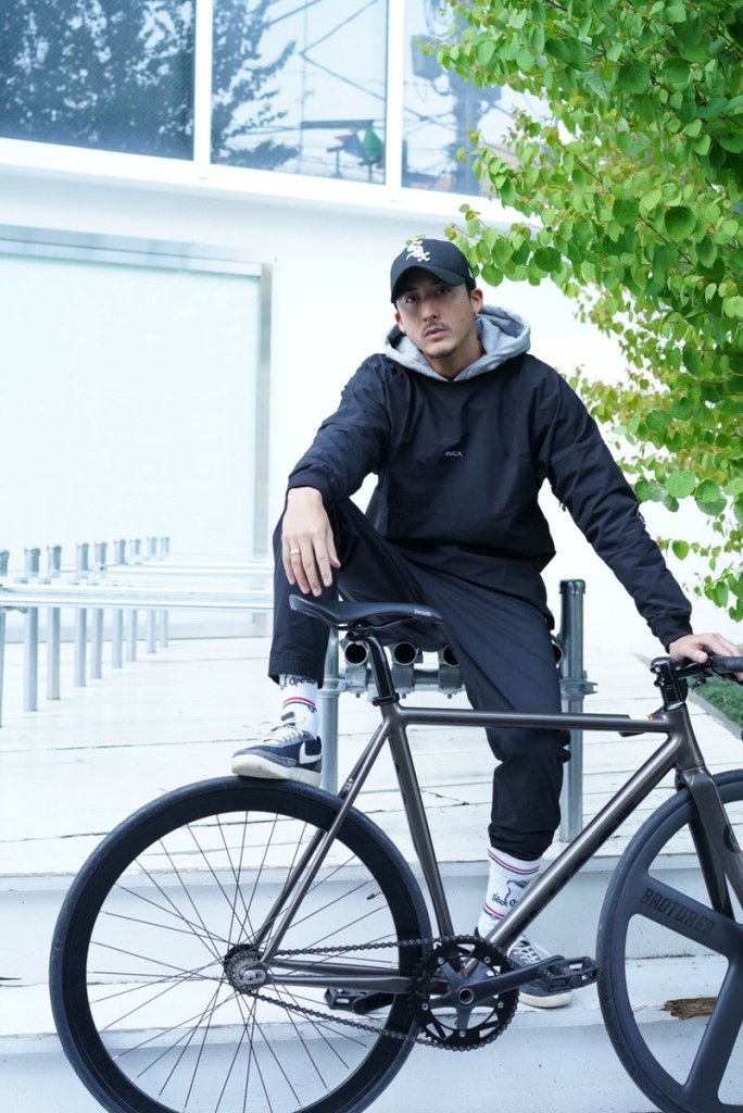 売り切れ必須アイテムがオンラインで購入可能!!