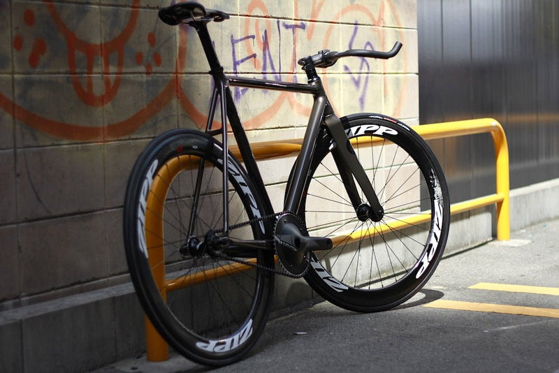 TYRANT BIKES KEGERO x ZIPP 404 FIRECREST TU