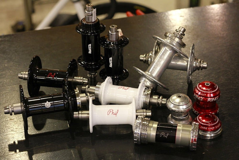 あまり目立たないけど拘ってください。ベアリング関係。