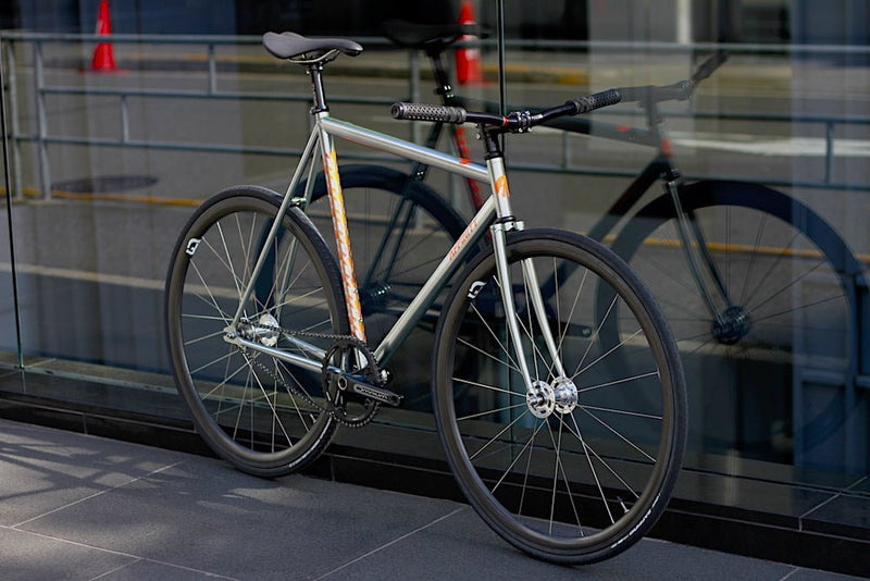 いつも通り、早速組んじゃいました。AFFINITY CYCLES LOPRO