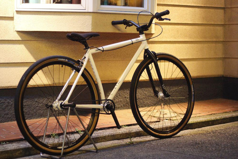 BOMBTRACK DIVIDE WHITE